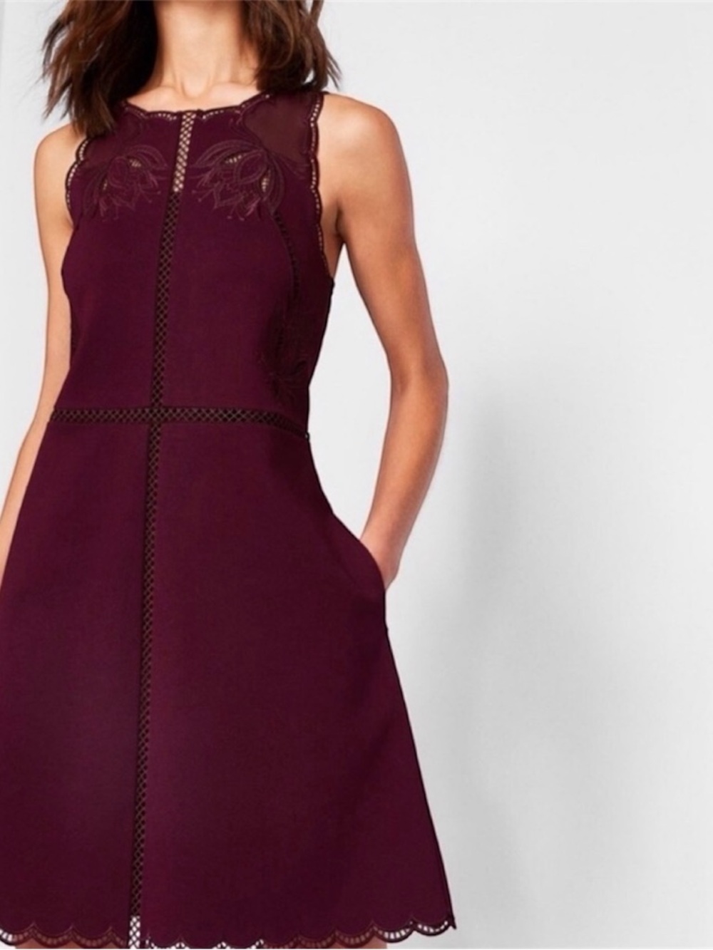 TED BAKER Codi Red Floral Scalloped
Hem Dress Ted Size 2 = 4-6 NWT